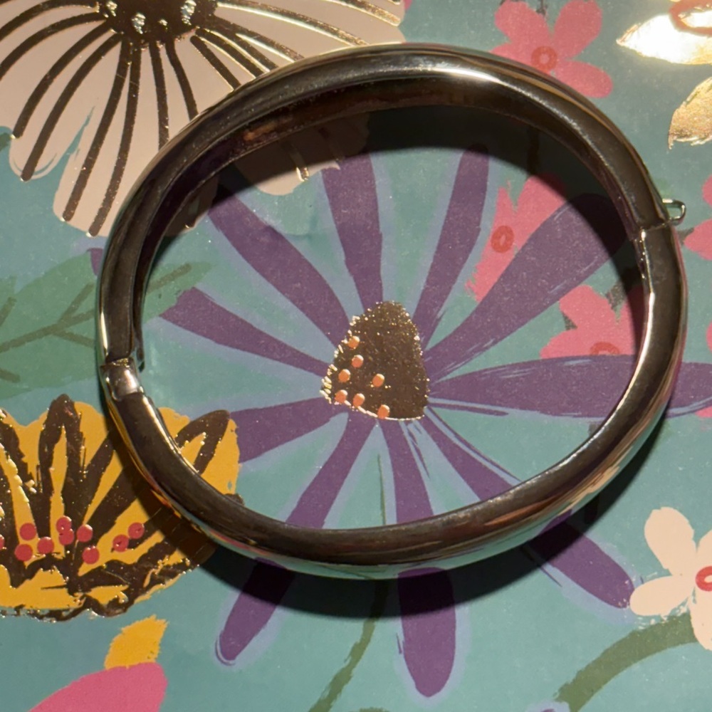 Elegant Silver Bangle Bracelet